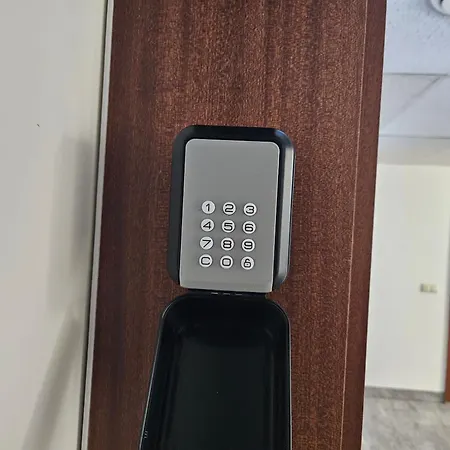 Ehrenfeld - Bright 32m2 Flat Köln