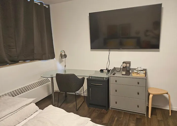 Ehrenfeld - Bright 32m2 Flat *